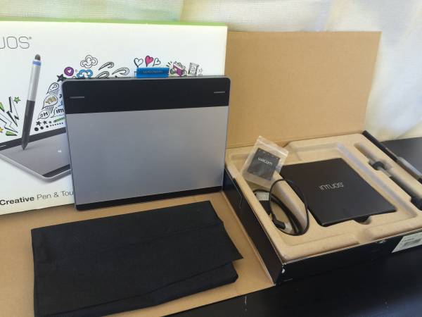 【良品】Wacom ペンタブレット INTUOS comic small CTH-480