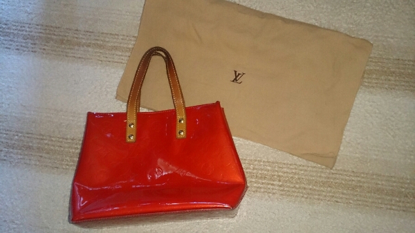 LOUIS VUITTON モノグラム ヴェルニリード PM LOUISVUITTON 【公式通販】