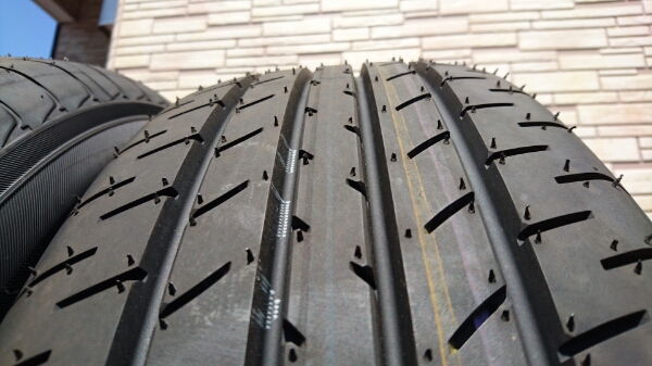 【納車前外し極上】 225/60R17 ブルーアース 4本 ヴェルファイア
