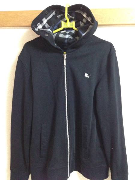 バーバリーブラックレーベル サイズ2 黒 パーカー 程度良好