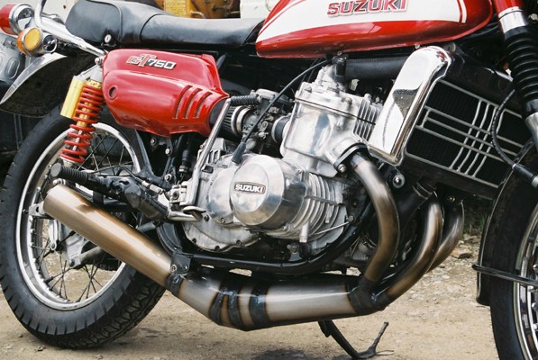 SUZUKI GT550 当時物ゼンシンイモショート GT750集合 (ゼンシン パワーアップする集合ショートイモ管） 【公式