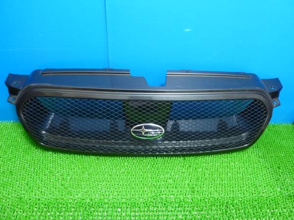 BP5　レガシィ　オプション？グリル　（中古）NO，448