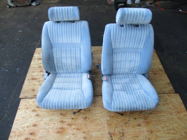 ソアラ10/GZ10の運転席と助手席