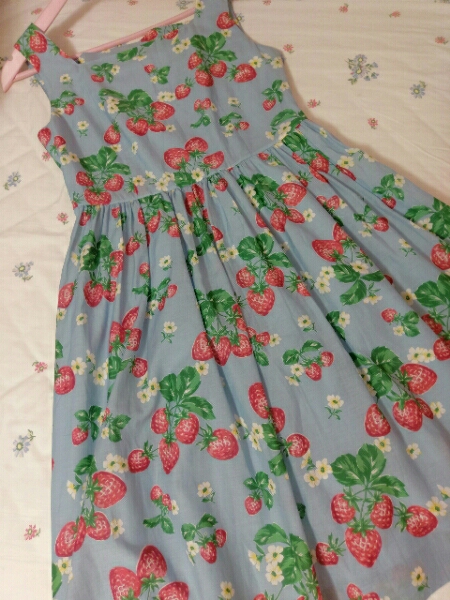 新品 ジェーンマープル ストロベリーガーデンワンピ jane marple