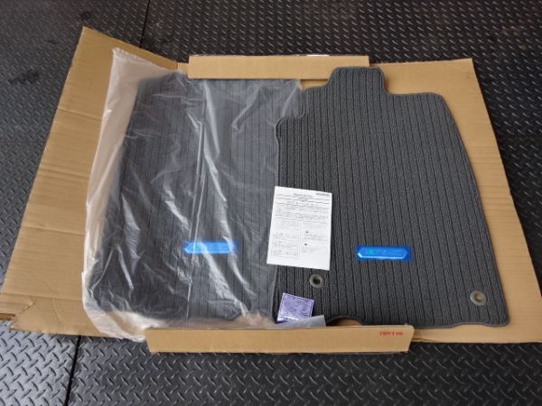 新品 純正OP ZF2 CR-Z フロアカーペット フロアマット 左右