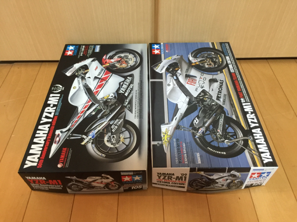 タミヤ 1/12 YAMAHA YZR-M1 09 2種類セット タミヤ 1⁄12 YZR-M1 '09