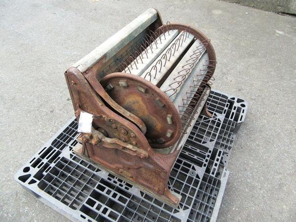 農機具□足ふみ脱穀機 □シバタ□型番不明□シバタ式□○＆ 農業 農業