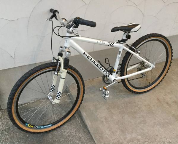 490T□プジョー CADET マウンテンバイク 26インチ 白 PEUGEOT