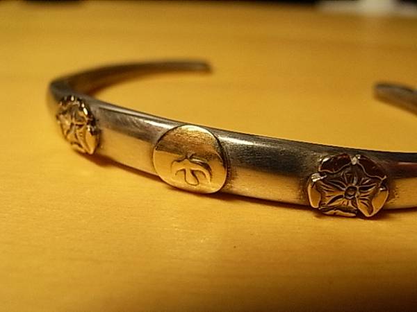 goro's ゴローズ金メタル付き顔ブレス オールド Mサイズ 18k 美品