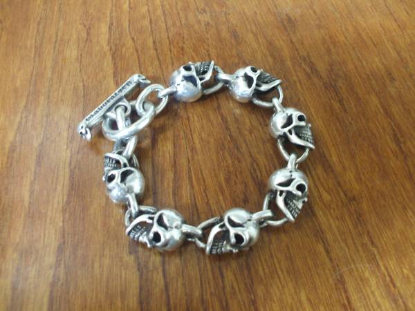 ガボールタイプ　７連スカルブレスレット　レプリカ　Ｇａｂｏｒ