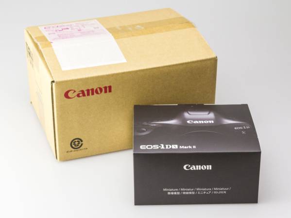 Canon 限定ミニチュア EOS-1D X Mark II +ミニ70～200mmレンズ