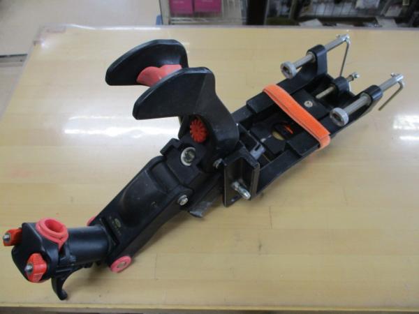 ◎王様印 第一精工 シャクリラークロング LARK 竿受け◎758