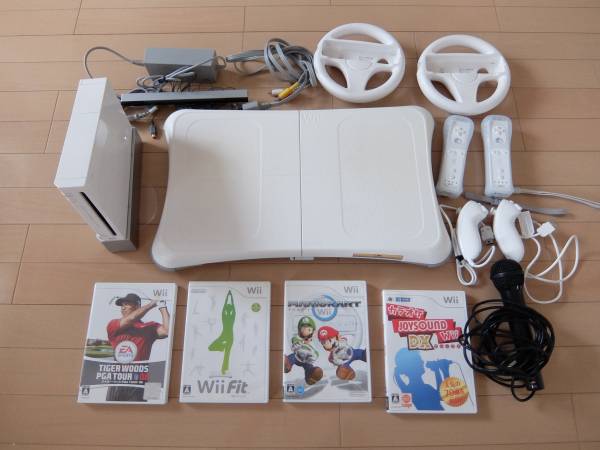 Wii 本体 +マリオカートセット＋Wii Fit 他 ゲーム Wii 【公式通販】