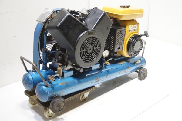 型番不明 IWATA イワタ コンプレッサー☆3Y-793