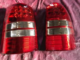 ウィッシュ・ZNE10G・美品・テールランプ左右セット
