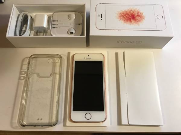極美品 iPhone SE 64GB 国内版SIMフリー ローズゴールド 送料込_1
