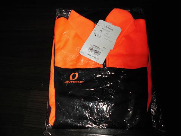 新品(オンヨネ)ONYONE DPトレーニングジャケット秋冬M黒オレンジ 新