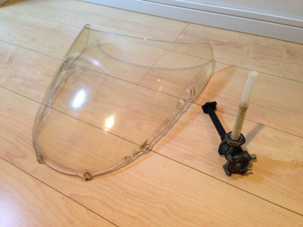 ☆ＣＢＲ250ＲＲ　ＭＣ２２タンク　おまけ付3点セット☆