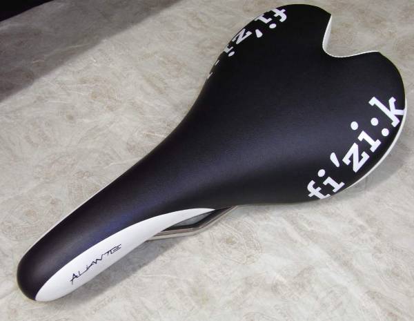 ♪[フィジーク] ALIANTE/美品♪