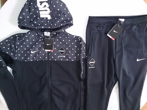 FCRB 15A/W SWEAT HOODIE & PANT セット（M）新品タグつき 男性用