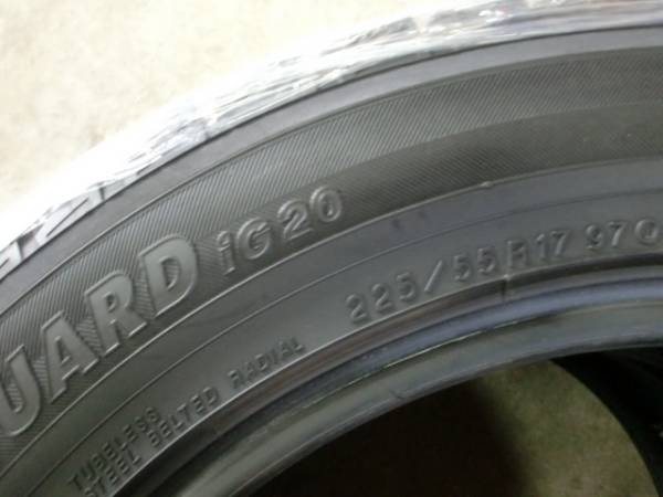 スタッドレスタイヤ 225／55R17（ブランドヨコハマ）（スタッドレス 