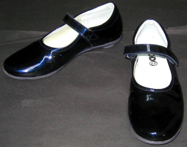モッズエイト★エナメル ストラップシューズ約23cm黒★一回履き