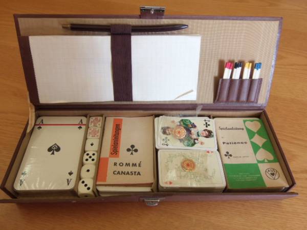 古美術 【ドイツ製 アンティークトランプ】 ケース入 レア品 685