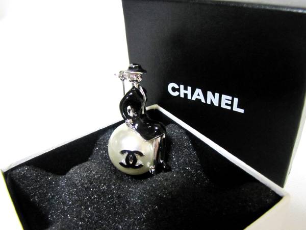 シャネル ノベルティ CCパール　ココちゃんブローチ 箱入