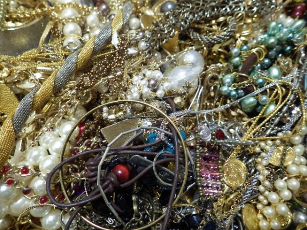 大量 ネックレス 等 アクセサリー まとめて ジャンク 20kg 大量