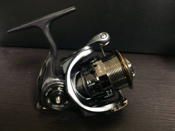 ダイワ 15 ルビアス【LUVIAS】2508 PE-H ハンドル無し 美品