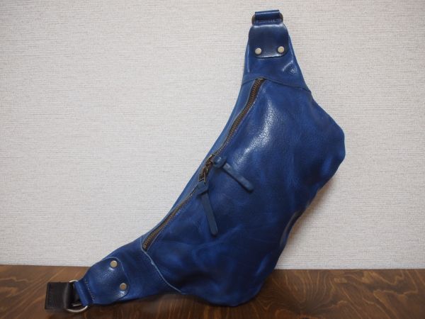 ハンドメイドこだわりの本革鞄ヌメ革★CレザーボディバッグBL965