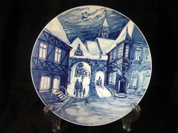 農作業の絵画 金色フレーム MEISSEN ☆マイセンイヤープレート 1975☆ クリスマスの小さな街