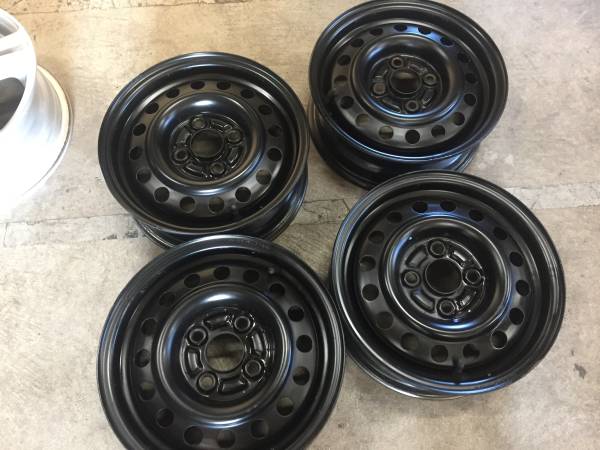 トヨタ　純正スチールホイール　13×4.5J+35・4H-100　ハブ径56