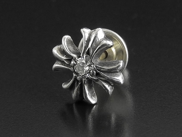 超美品【クロムハーツ】#2 CHプラス スタッドピアス 1Pダイヤ SV