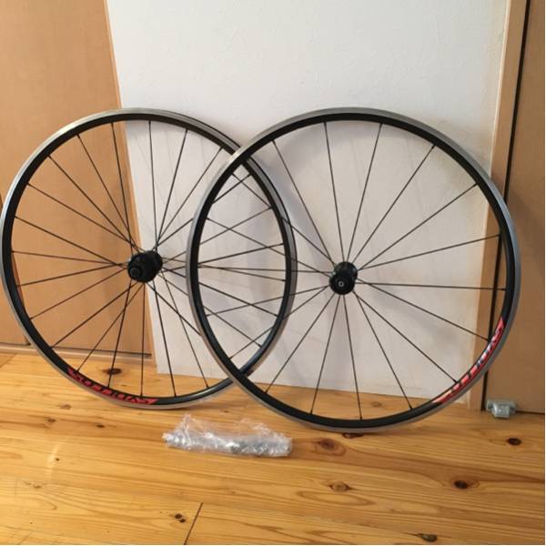 SYNCROS/DT SWISS RP2.0クリンチャー前後 クイック付シマノ11速 美品