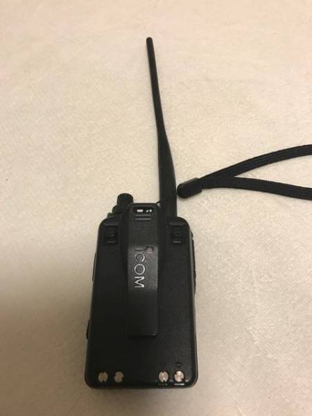 ICOM ハンディトランシーバー ID31 ホビー、カルチャー トランシーバー