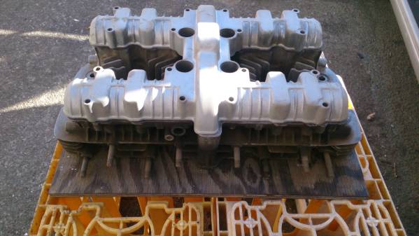 カワサキz1用 ヘット&カバーセットです。