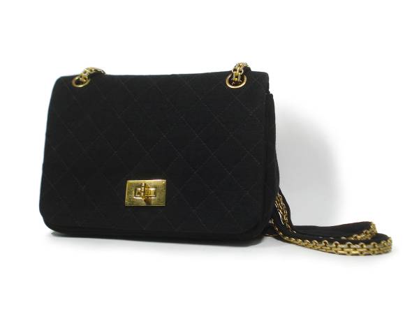 シャネル キルティング チェーン ショルダーバッグ ブラック CHANEL