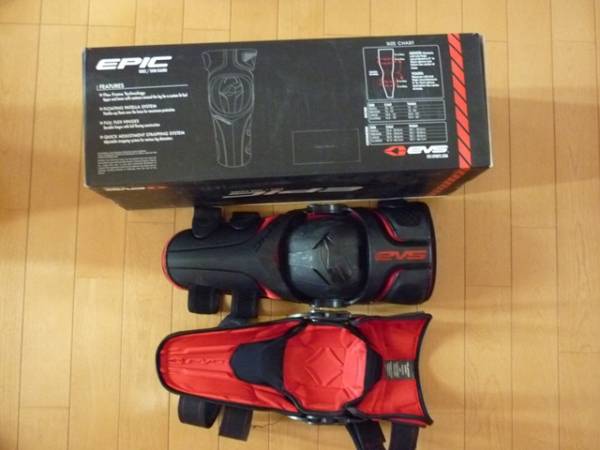 EVS プロテクター オフロード ニーガード Epic サイズS/M　中古