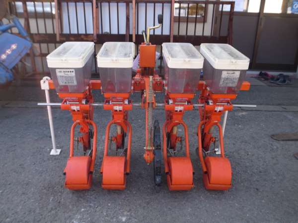 施肥播種機 サン機工 - さばける号 株式会社三郷 全面鎮圧式 4連 Yahoo!