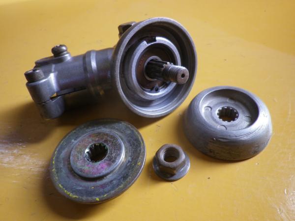 ☆ビーバー　刈払機　J227Z　②　べベルギア／ギアケース☆