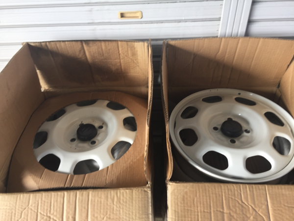 未使用 納車前外し スズキ ハスラー純正ホイール 白 4本セット(純正品