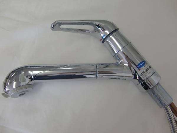タカギ 蛇口用浄水器 LC122MN-3NN802　タッチレス・浄水器内蔵水栓 タカギ lc タッチレス水栓 浄水器付き 浄水器 一般地用 タカギ製