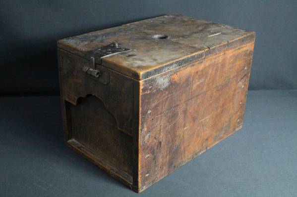 14ス12001 千両箱 銭箱 江戸 古民具 和錠 時代 小判 収納 美術品