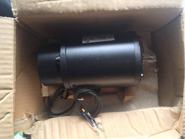 富士電機　サーボモーター　GRK2400M　新品