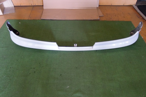 H16 スバル R2 Rc1 フロントリップスポイラー 41a フロント 売買されたオークション情報 Yahooの商品情報をアーカイブ公開 オークファン Aucfan Com