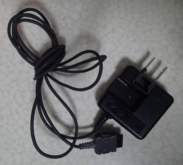 ドコモ　FOMA　ACアダプタ01　富士通　ガラケー　同梱ＯＫ_2