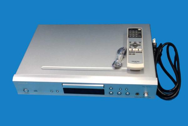 ONKYO C-773 CDプレーヤー　リモコン・ケーブル付き