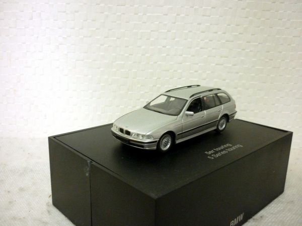 BMW 5シリーズ ツーリング E61 1/43 ミニカー 特注 5er 銀 【公式通販】