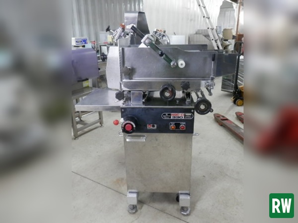 ミートスライサー 南常鉄工 NSC-C330 ベルトは新品に交換済】生肉 精肉